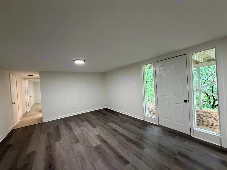4700 N Vine St — Photo 19