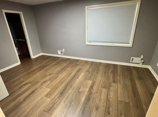 907 Holden Ln, Atlanta, GA 30349