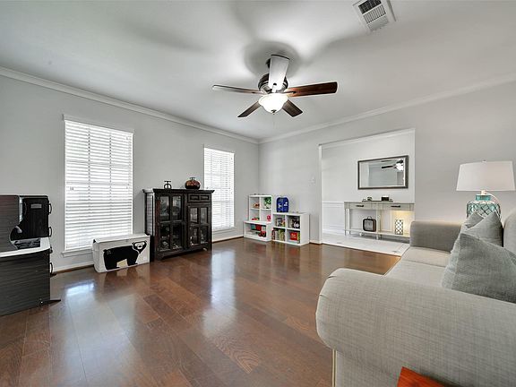 4th image of 2535 Moss Hill Dr