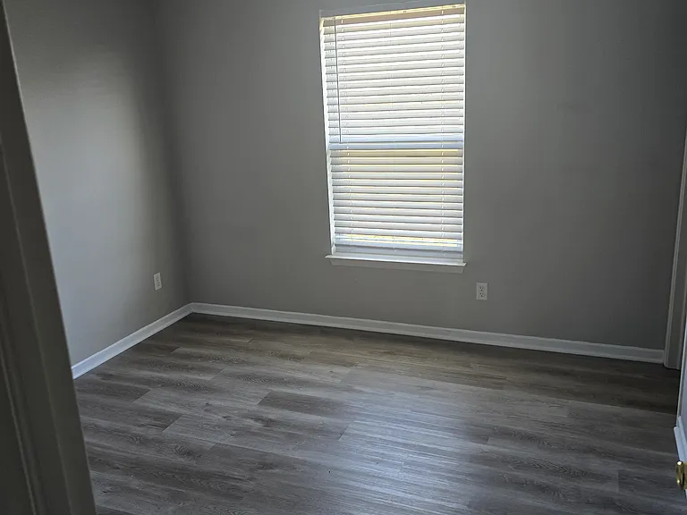 8249 Retreat Ln — Photo 12