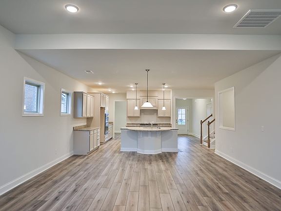 3rd image of 111 Wynfield Blvd