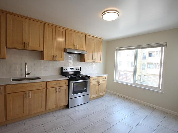 2nd image of 438 25th Ave APT 1