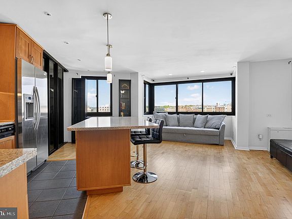 2nd image of 1601 18th St NW APT 1001