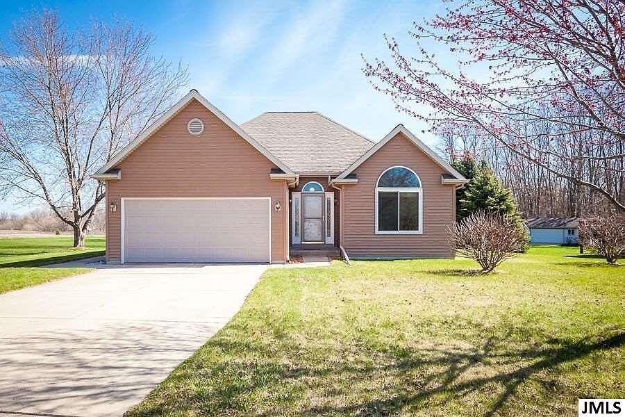 1st image of 4011 Gatewood Dr