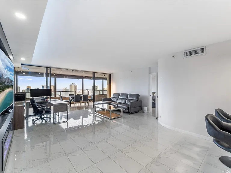 581 Kamoku St #3704 — Photo 15
