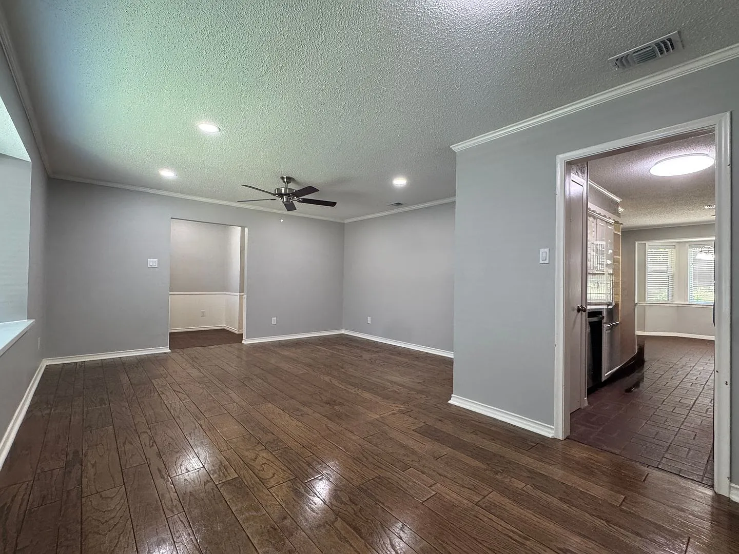 1825 Courtney Dr. — Photo 4