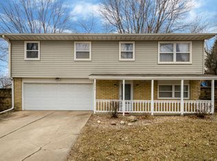 2954 7th St, Marion, IA 52302