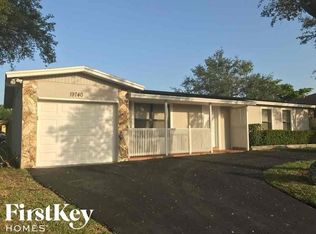 19740 NW 87th Pl, Hialeah, FL 33018
