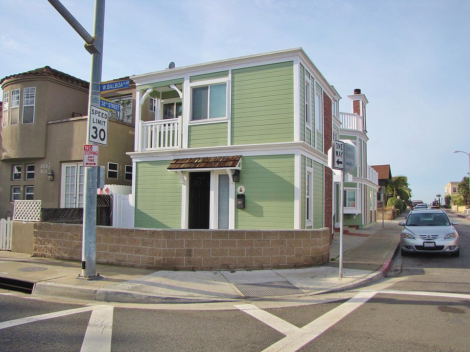 1st image of 124 1/2 38th St