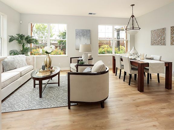 3rd image of 21 Shorebreeze Ct