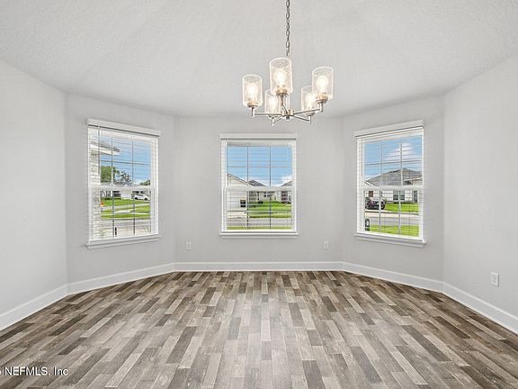 5th image of 8173 HELMSLEY Boulevard