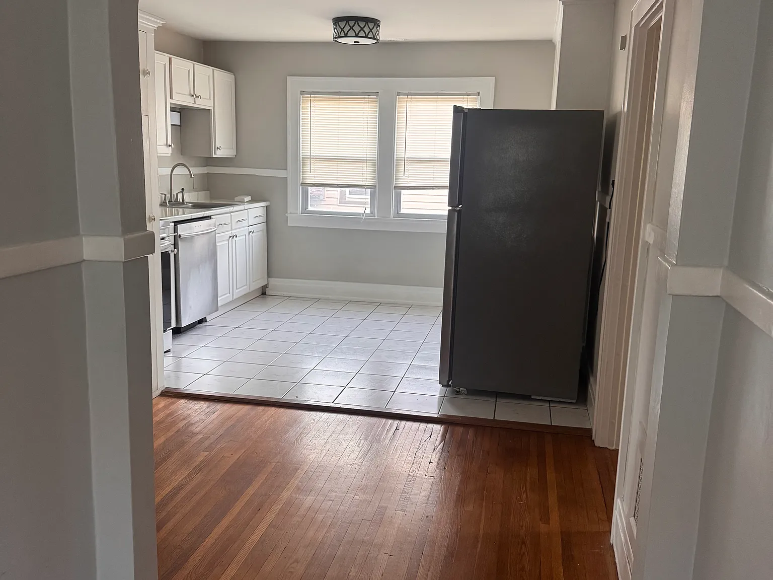 2 bed, 800 sqft, $1,250 — Photo 2
