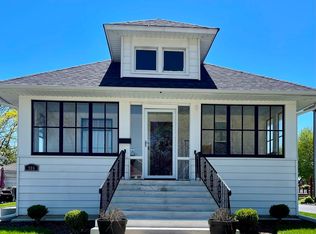 906 Caton Ave, Joliet, IL 60435