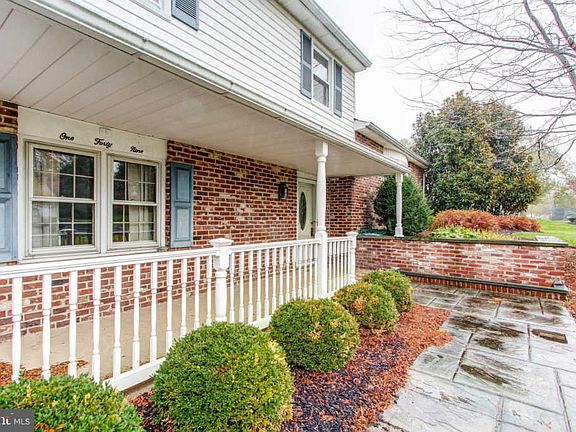 4th image of 149 Cloverly Dr