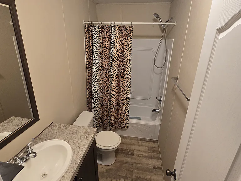 1048 Andrea Ln — Photo 3