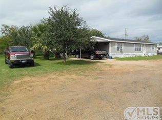 302 Devilbis St, Pearsall, TX 78061