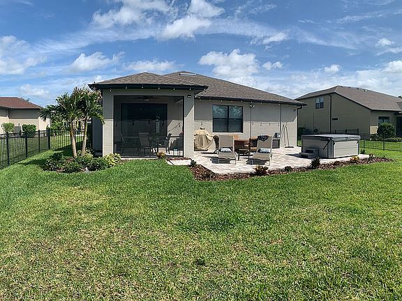 5th image of 2711 Marton Oak Blvd