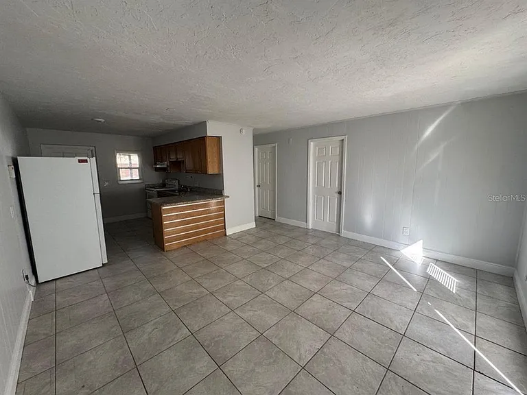 1392 King St #1392 — Photo 2