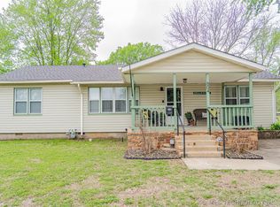 804 W 5th St, Pawhuska, OK 74056