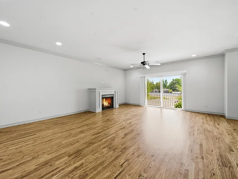 1333 E 41st Pl — Photo 8