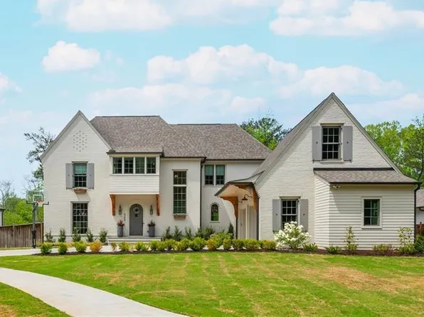 345 Roswell Farms Dr, Roswell, GA 30075