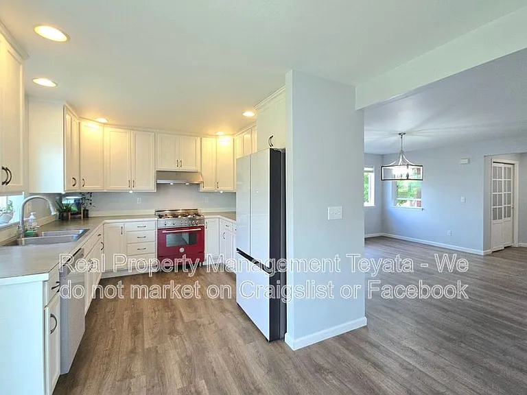 4814 Starfish Ln — Photo 5