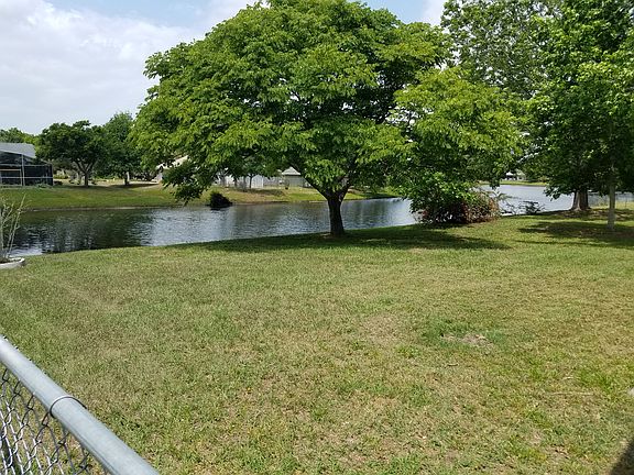 3rd image of 1300 Wood Lake Cir