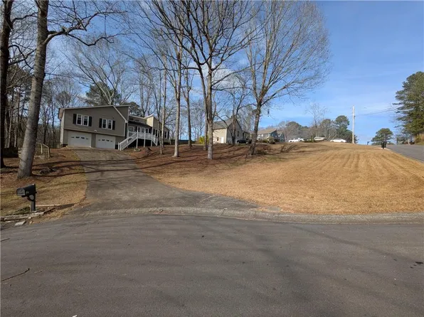 521 Penny Ln, Woodstock, GA 30188