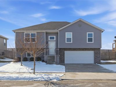 21303 W 219th St, Spring Hill, KS, 66083
