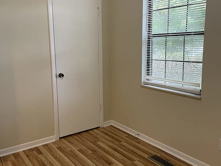 7156 Periwinkle Rd — Photo 4