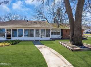 465D Thornbury Ct, Lakewood, NJ 08701
