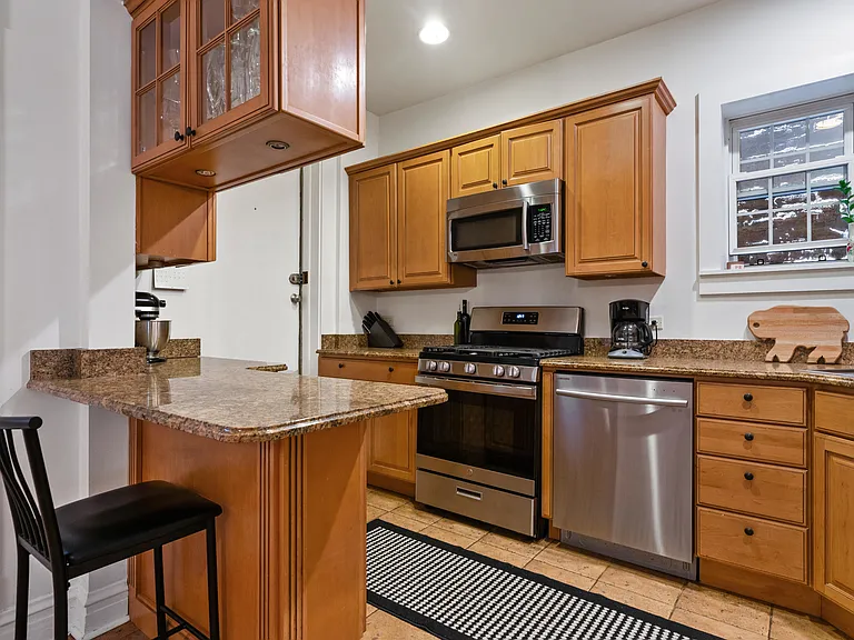 55 E Cedar St #1 — Photo 11