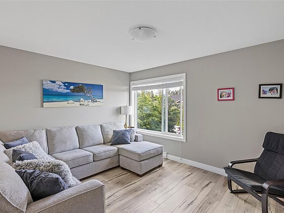 5th image of 531 Grewal Pl