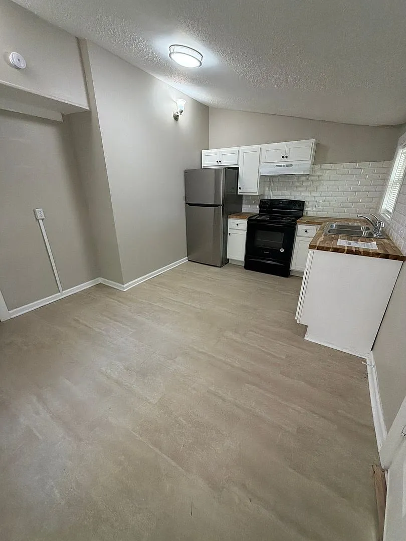 Recently updated two story home! — Photo 3