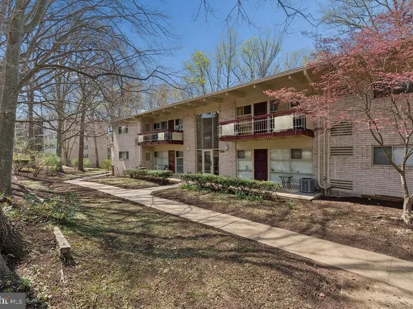 4367 Americana Dr APT 102, Annandale, VA 22003