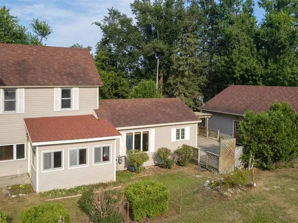 6469 Mill St, Pellston, MI 49769