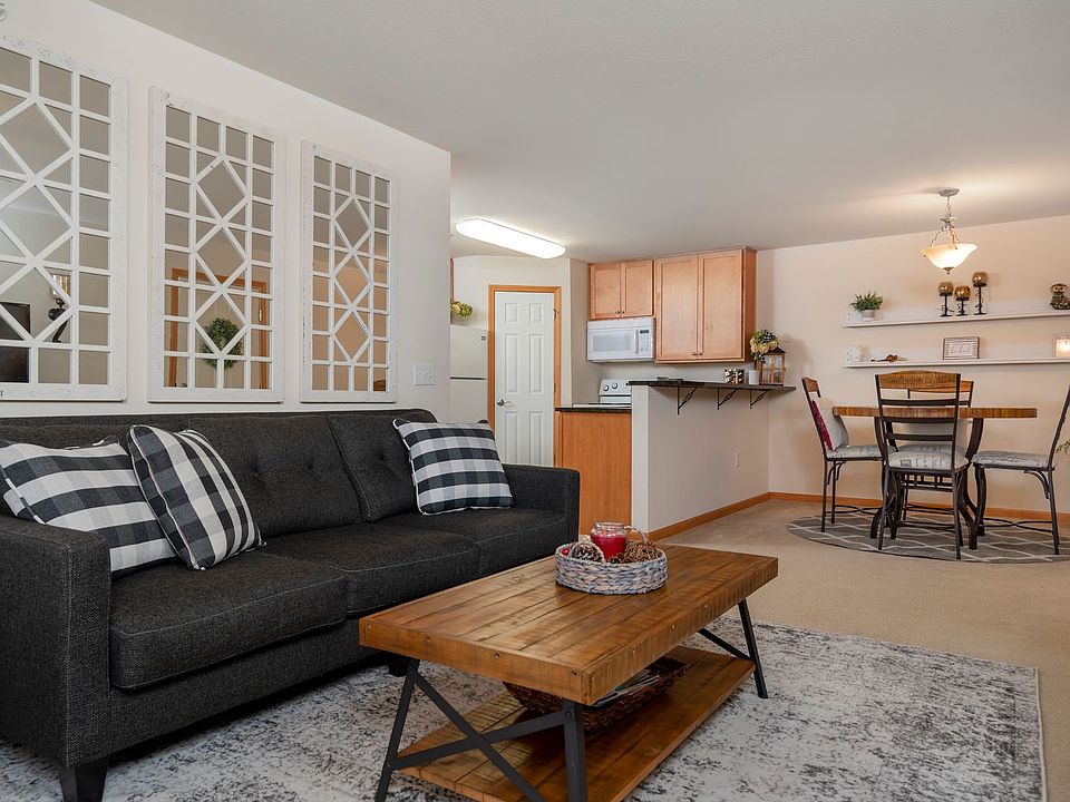 1st image of 13355 Roachton Rd #8