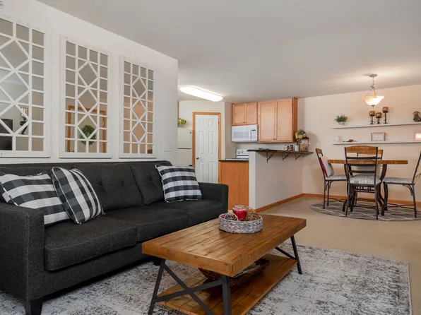 Fort Meigs Apartments, 13355 Roachton Rd, Perrysburg, OH 43551