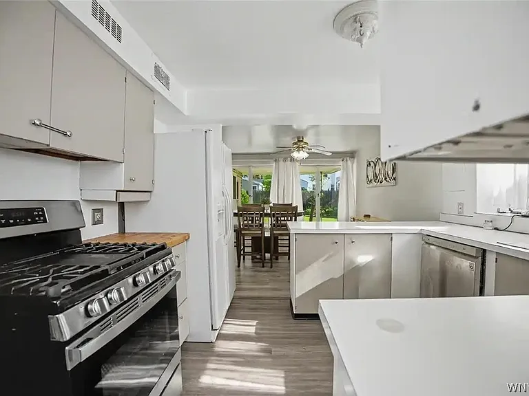 9326 Rivershore Dr — Photo 7