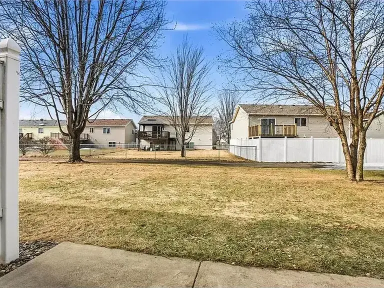 939 Cypress Rd #27 — Photo 21