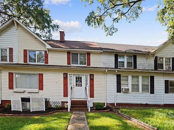 2nd image of 164 Spruce St