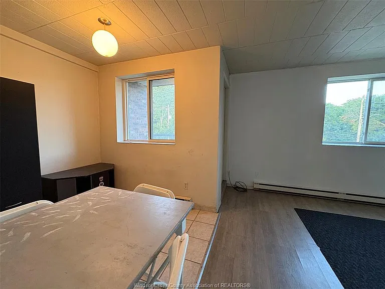 3044 Sandwich St #302 — Photo 8