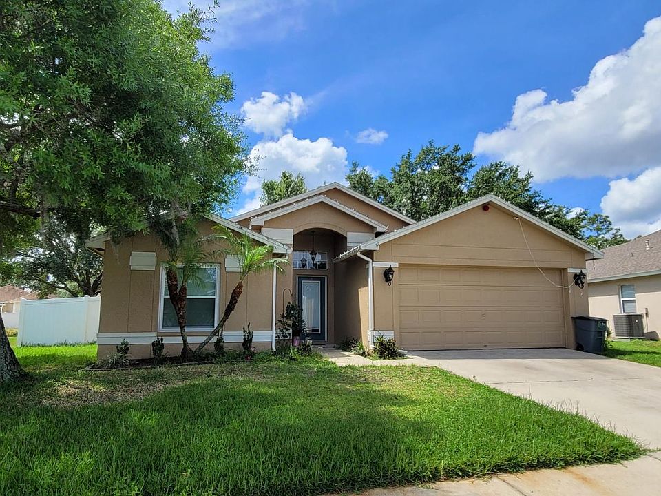 1st image of 28510 Tall Grass Dr