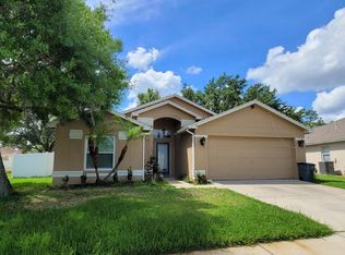 28510 Tall Grass Dr, Zephyrhills, FL 33543