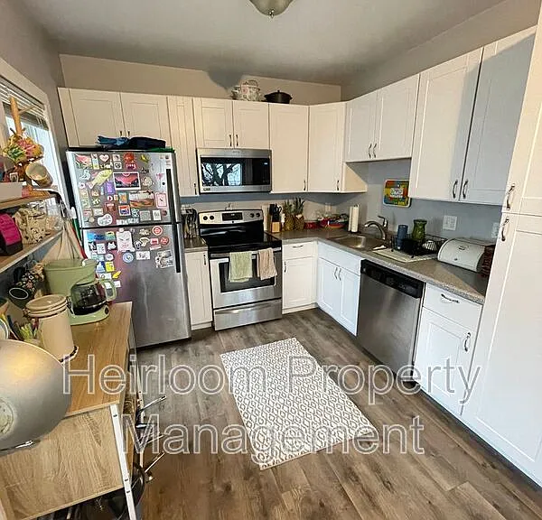 2317 W 9th St #3 — Photo 1