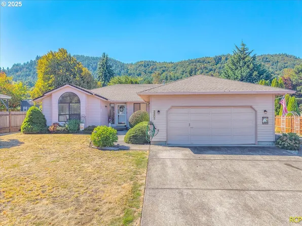 3305 Park Dr, Columbia City, OR 97018