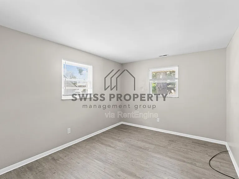 1549 Oakland Park Ave — Photo 6