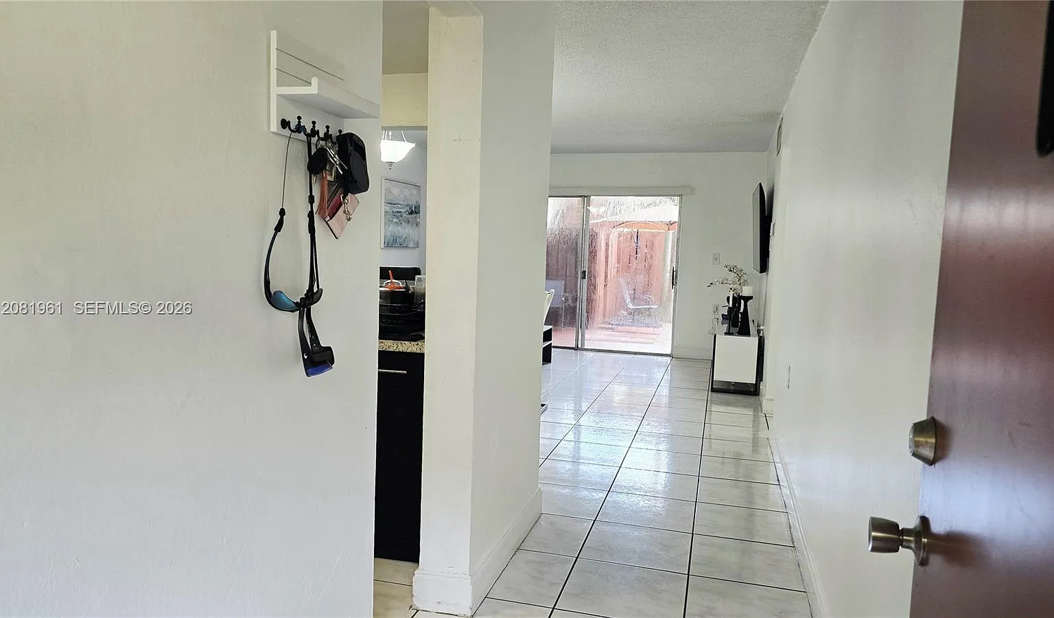 Pine Grove Condo — Photo 3