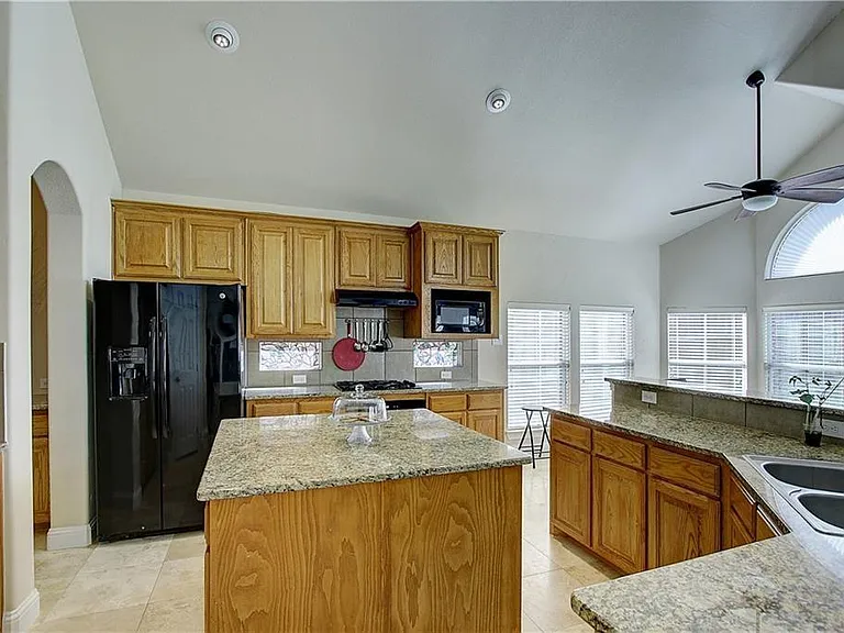 6917 Shady View Ct — Photo 6