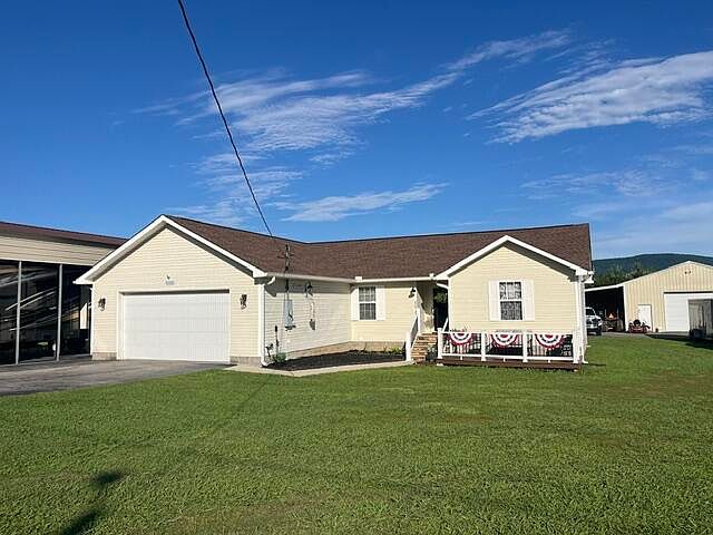 1st image of 4468 W Valley Rd